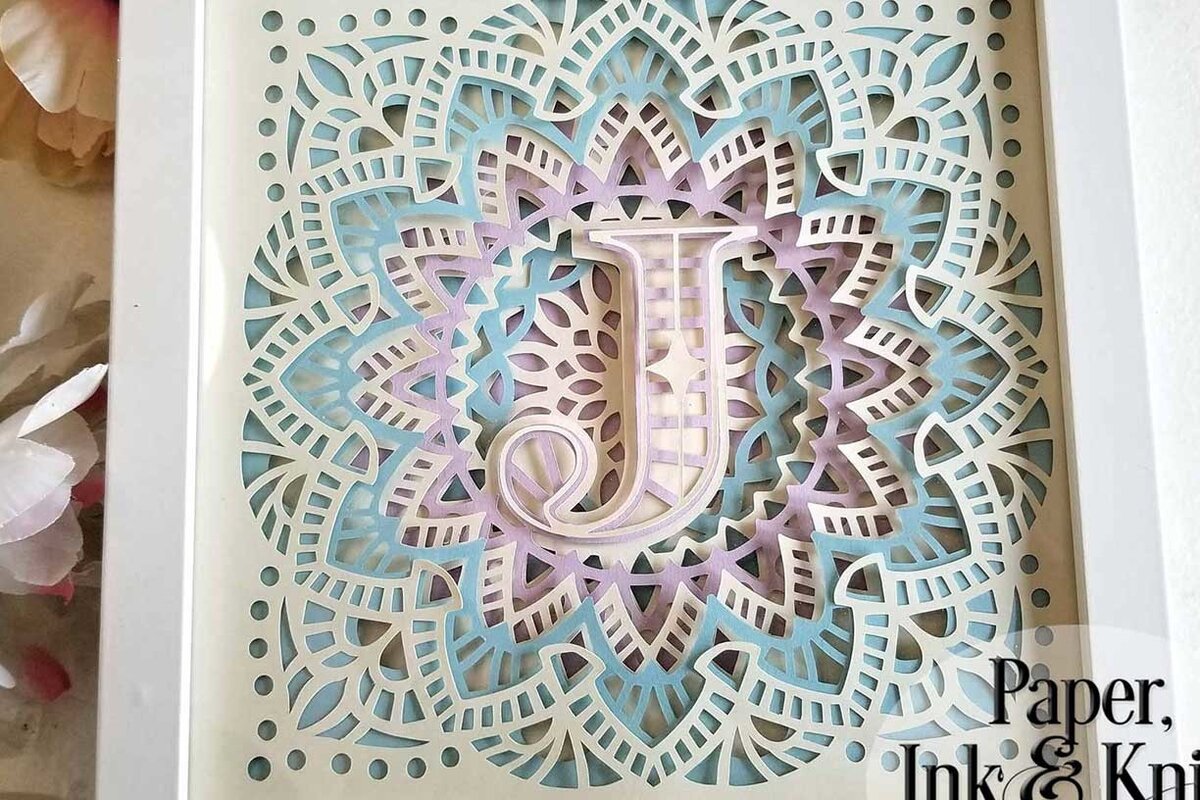 Σετ των 3 Intra απο ξύλο plywood 3mm-4mm πάχος 3D Papercut Shadowbox Monogram Alphabet Δίασταση 8x8 cm INTRAFABR-16942021