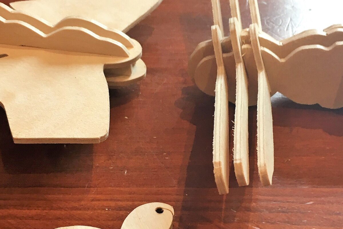 Intra απο ξύλο plywood 3mm-4mm πάχος μελισσών Δίασταση 15x15 cm INTRAFABR-36869635