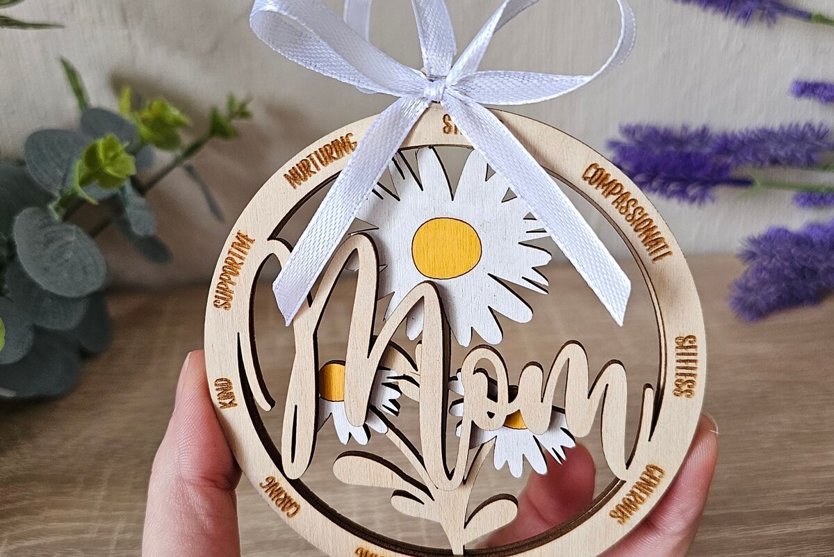 Σετ των 3 Intra απο ξύλο plywood 3mm-4mm πάχος Καλύτερο στολίδι μαμάς | Mother Δίασταση 6x6 cm INTRAFABR-118833257