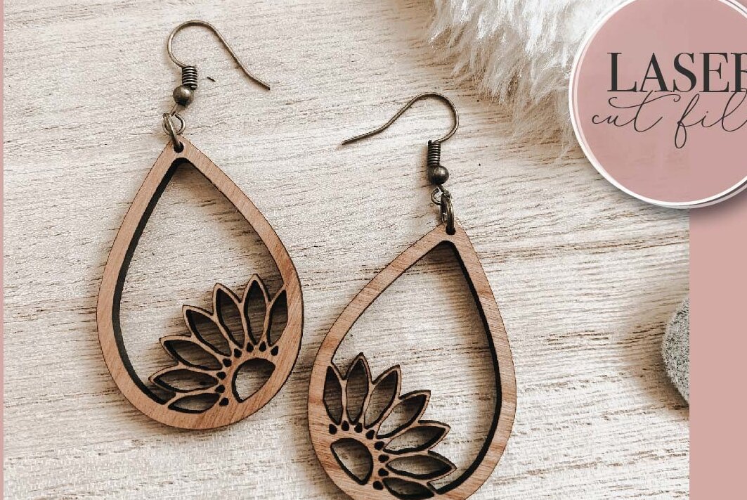 Σετ των 3 Intra απο ξύλο plywood 3mm-4mm πάχος Σκουλαρίκια λέιζερ Boho Floral Δίασταση 3x3 cm INTRAFABR-73366751