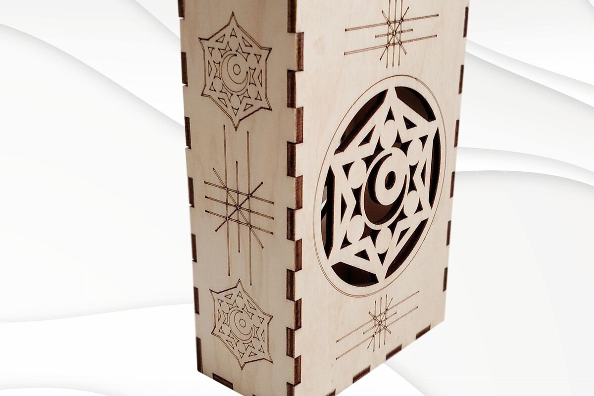 Σετ των 2 Intra απο ξύλο plywood 3mm-4mm πάχος Ψηφιακό μοντέλο Box Tarot για Cut . Δίασταση 15x15 cm INTRAFABR-33430528