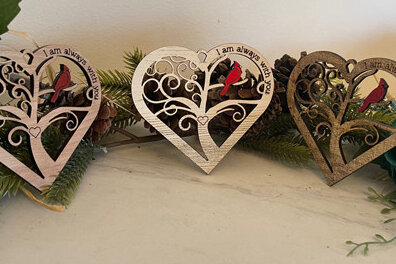 Σετ των 3 Intra απο ξύλο plywood 3mm-4mm πάχος Στολίδι αναμνηστικού καρδιναλίου Δίασταση 8x8 cm INTRAFABR-26387290