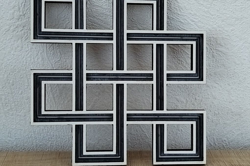 Σετ των 3 Intra απο ξύλο plywood 3mm-4mm πάχος Κέλτικο ρομβοειδές στολίδι Δίασταση 8x8 cm INTRAFABR-113432466