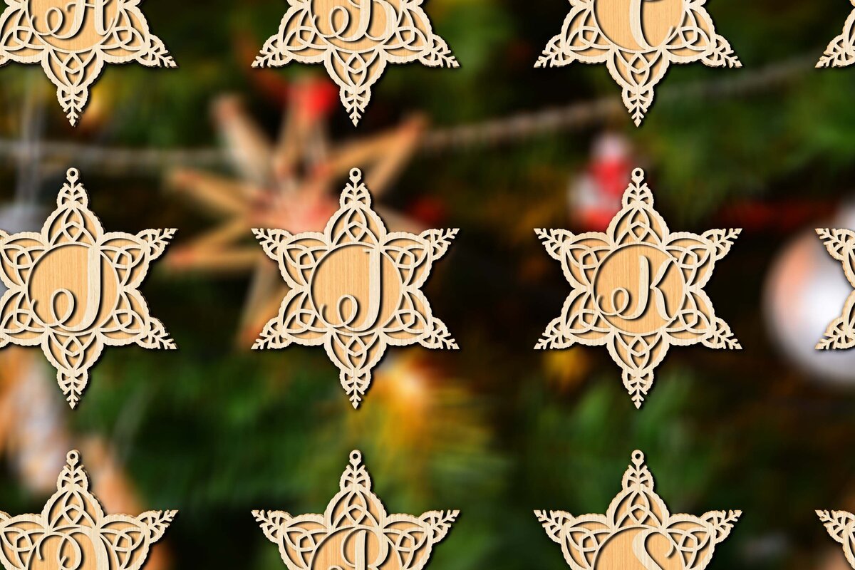 Σετ των 3 Intra απο ξύλο plywood 3mm-4mm πάχος Χριστουγεννιάτικες μπάλες διακοσμήσεις Alphabe Δίασταση 4x4 cm INTRAFABR-78495988