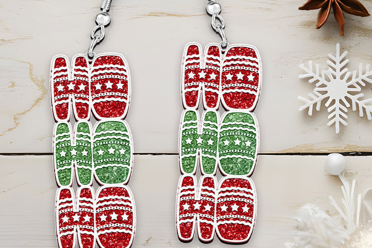 Σετ των 3 Intra απο ξύλο plywood 3mm-4mm πάχος Χριστουγεννιάτικα σκουλαρίκια με λέιζερ. Χο Χο Χο. Δίασταση 4x4 cm INTRAFABR-108960992