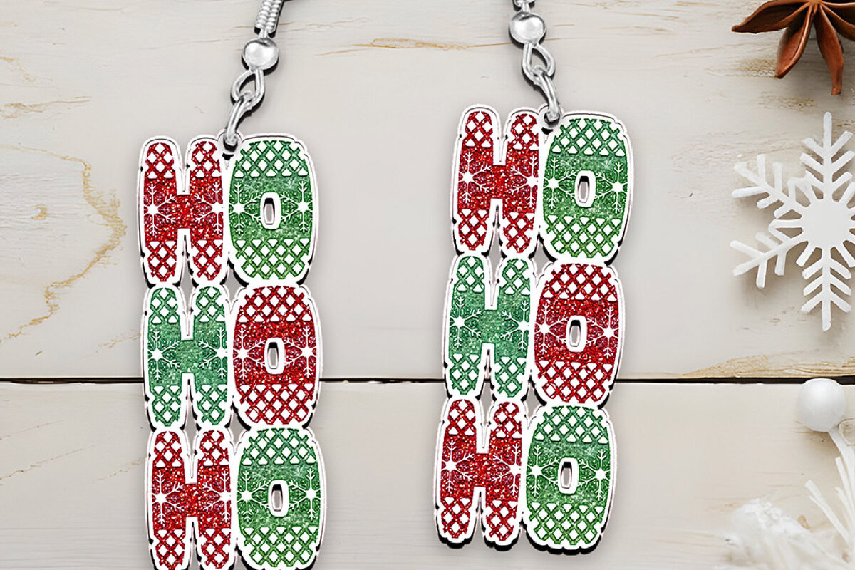 Σετ των 3 Intra απο ξύλο plywood 3mm-4mm πάχος Χριστουγεννιάτικα σκουλαρίκια με λέιζερ. Χο Χο Χο. Δίασταση 4x4 cm INTRAFABR-108962436