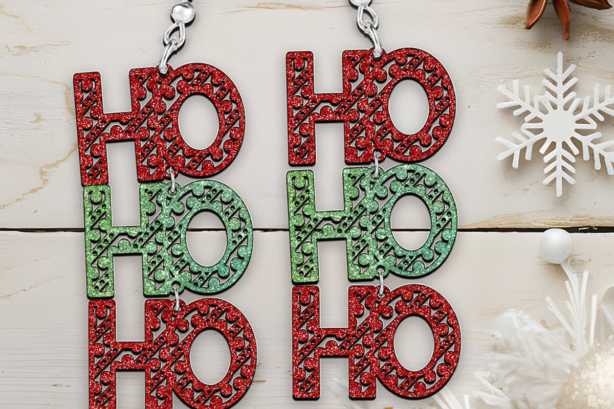 Σετ των 3 Intra απο ξύλο plywood 3mm-4mm πάχος Χριστουγεννιάτικα σκουλαρίκια με λέιζερ. Χο Χο Χο. Δίασταση 4x4 cm INTRAFABR-108978622