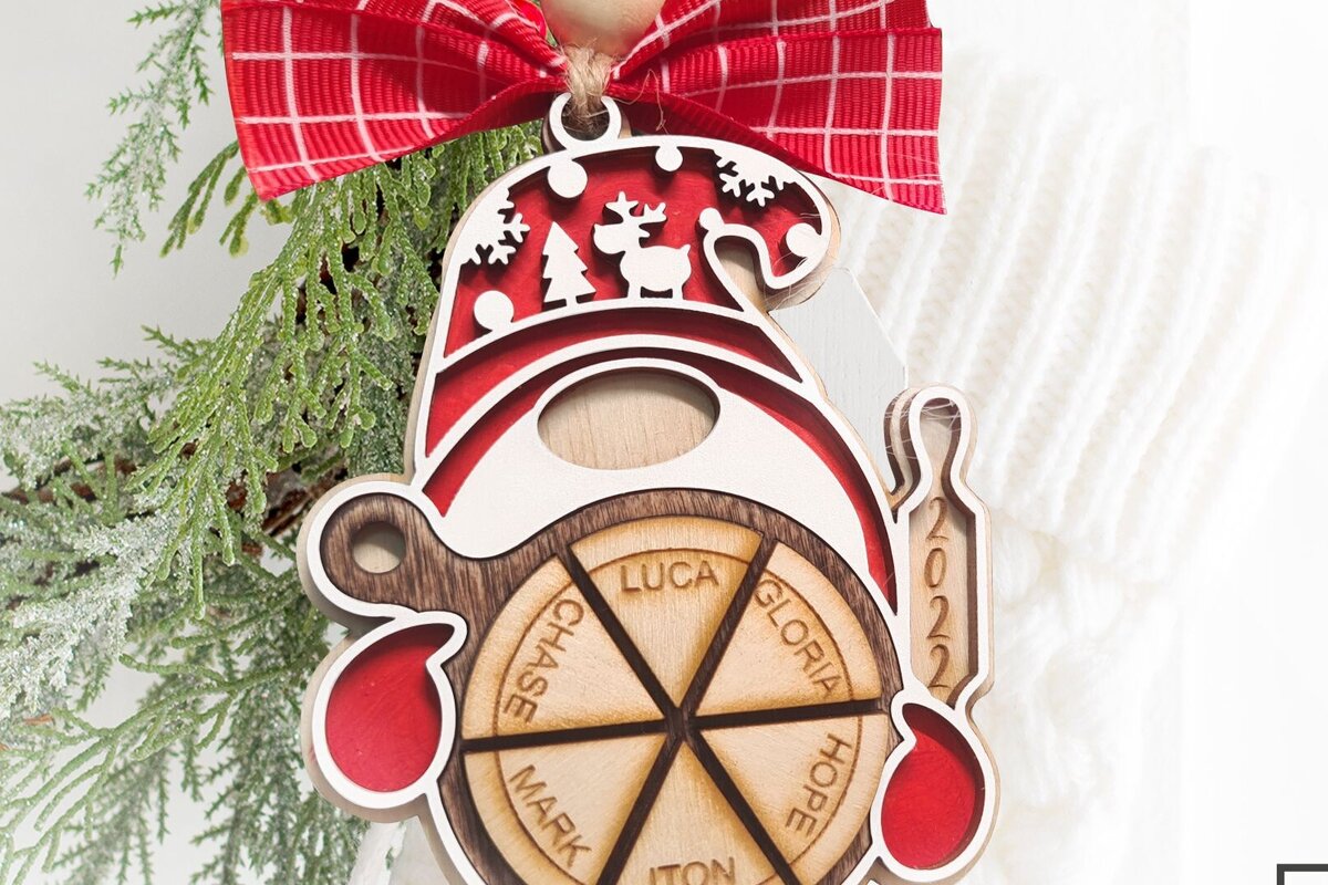 Σετ των 3 Intra απο ξύλο plywood 3mm-4mm πάχος Χριστουγεννιάτικο στολίδι Gnome με πίτσα Δίασταση 8x8 cm INTRAFABR-80603862