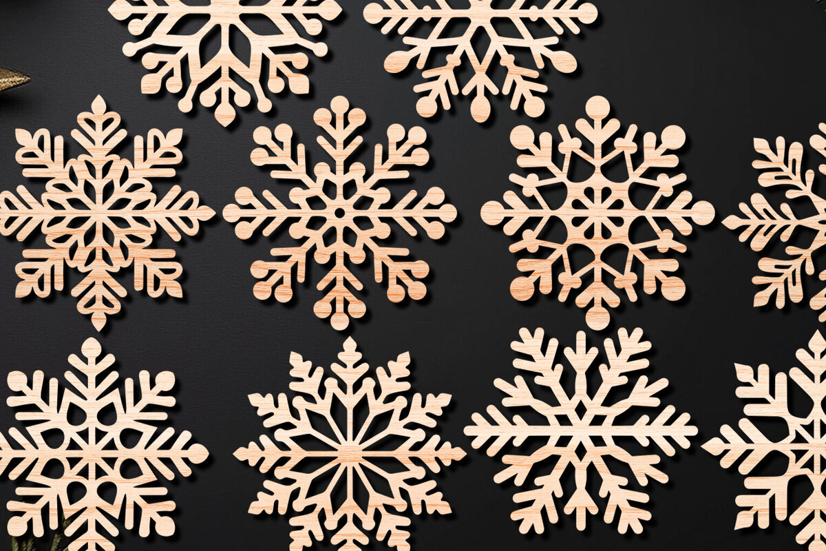 Σετ των 2 Intra απο ξύλο plywood 3mm-4mm πάχος Χριστουγεννιάτικων νιφάδων χιονιού 02 Δίασταση 15x15 cm INTRAFABR-108324758