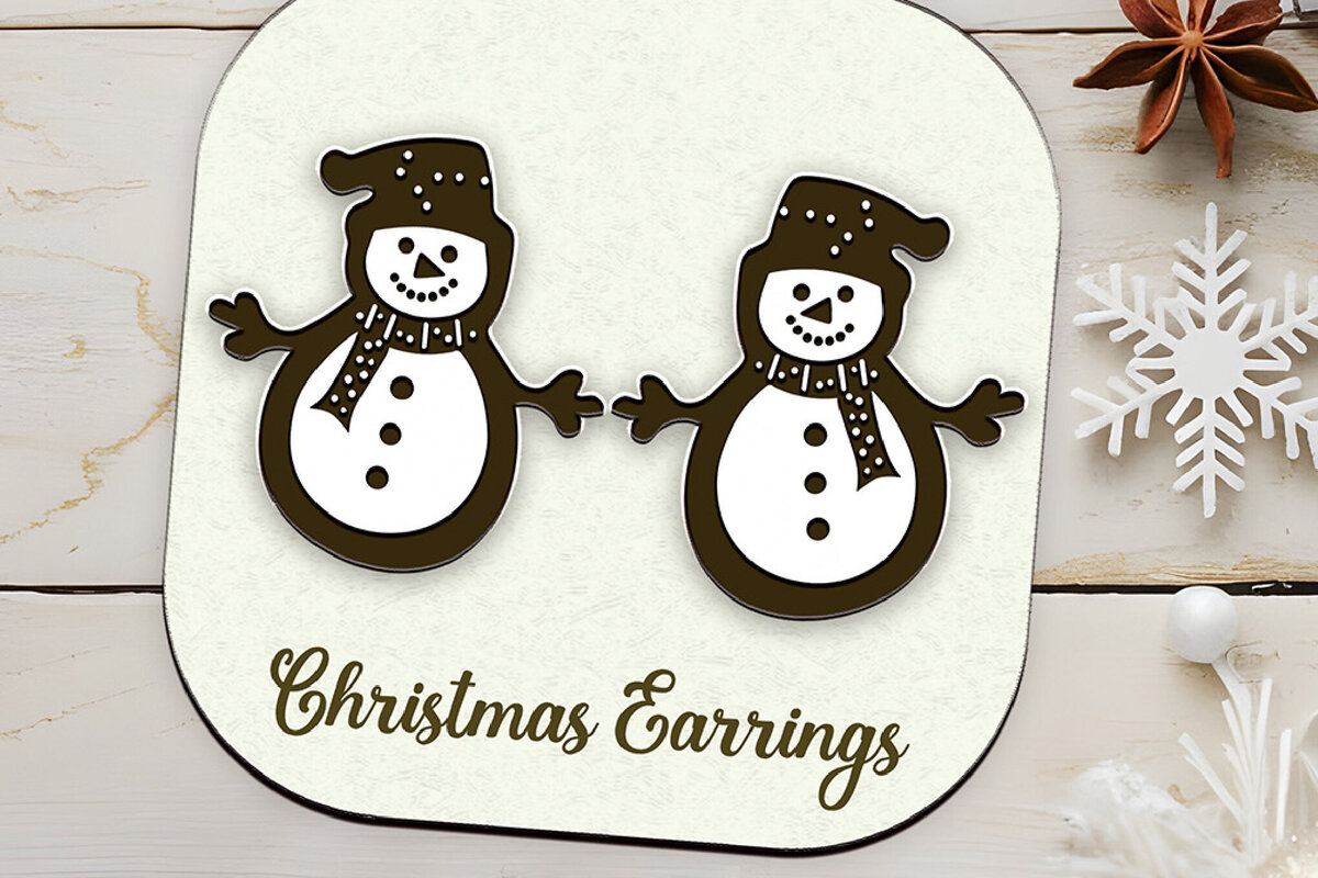 Σετ των 3 Intra απο ξύλο plywood 3mm-4mm πάχος Χριστουγεννιάτικα σκουλαρίκια κομμένα με λέιζερ χιονάνθρωπος. Δίασταση 4x4 cm INTRAFABR-109521841