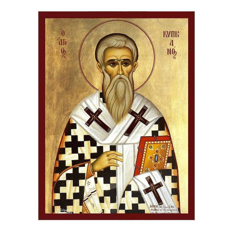 Εικόνα Ορθοδοξίας με περίγραμμα χρυσό σε ξύλο Φλαμουρίας  με  βάση Εικόνα του Αγίου Κυπριακού, Χειροποίητη Βυζαντινή εικόνα του Αγίου Κυπριανού, Κρεμαστή πλάκα θρησκευτικής τέχνης, Χριστιανικό δώρο Διάσταση 45x35 cm (17,7 x 13,8 ίντσες) INTRAEK-5432167238