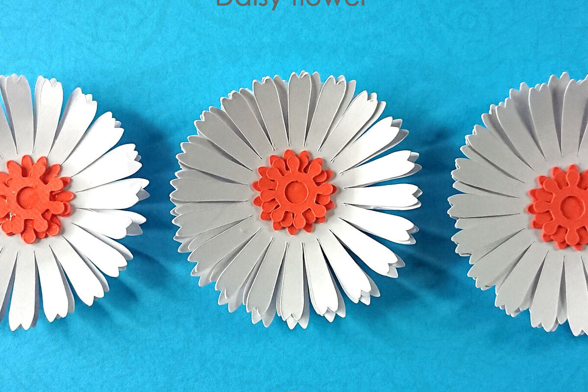 Σετ των 3 Intra απο ξύλο plywood 3mm-4mm πάχος - Πρότυπο λουλουδιών από χαρτί Daisy, Daisy  Δίασταση 25x25 cm INTRAFABR-94445377