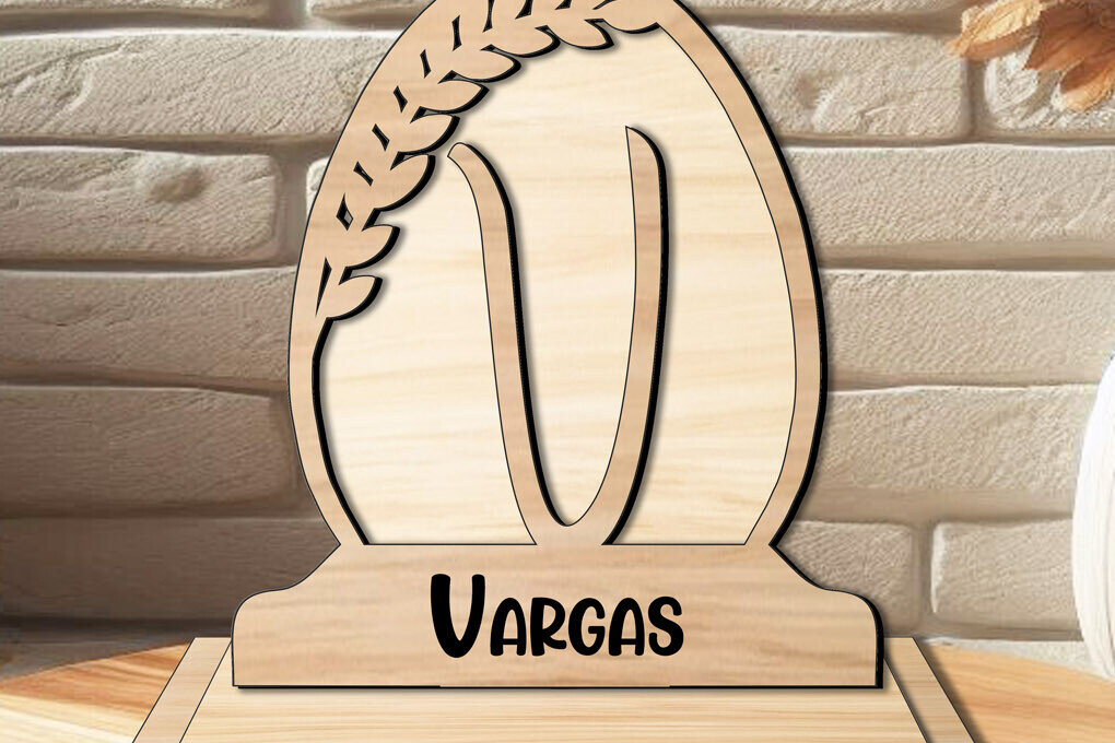 Σετ των 2 Intra απο ξύλο plywood 3mm-4mm πάχος - Οικογενειακό  Laser Letter V Monogram Δώρο Δίασταση 15x15 cm INTRAFABR-119369464