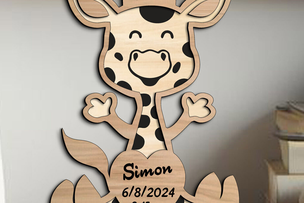 Σετ των 2 Intra απο ξύλο plywood 3mm-4mm πάχος - Πινακίδα αναγγελίας γέννησης μωρού καμηλοπάρδαλης  Δίασταση 20x20 cm INTRAFABR-103245224