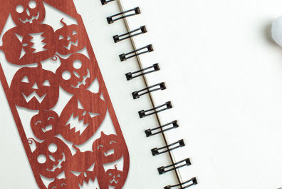 Σετ των 3 Intra απο ξύλο plywood 3mm-4mm πάχος - Απόκριες σελιδοδείκτης Laser Cut  Design Δίασταση 4x4 cm INTRAFABR-77943191