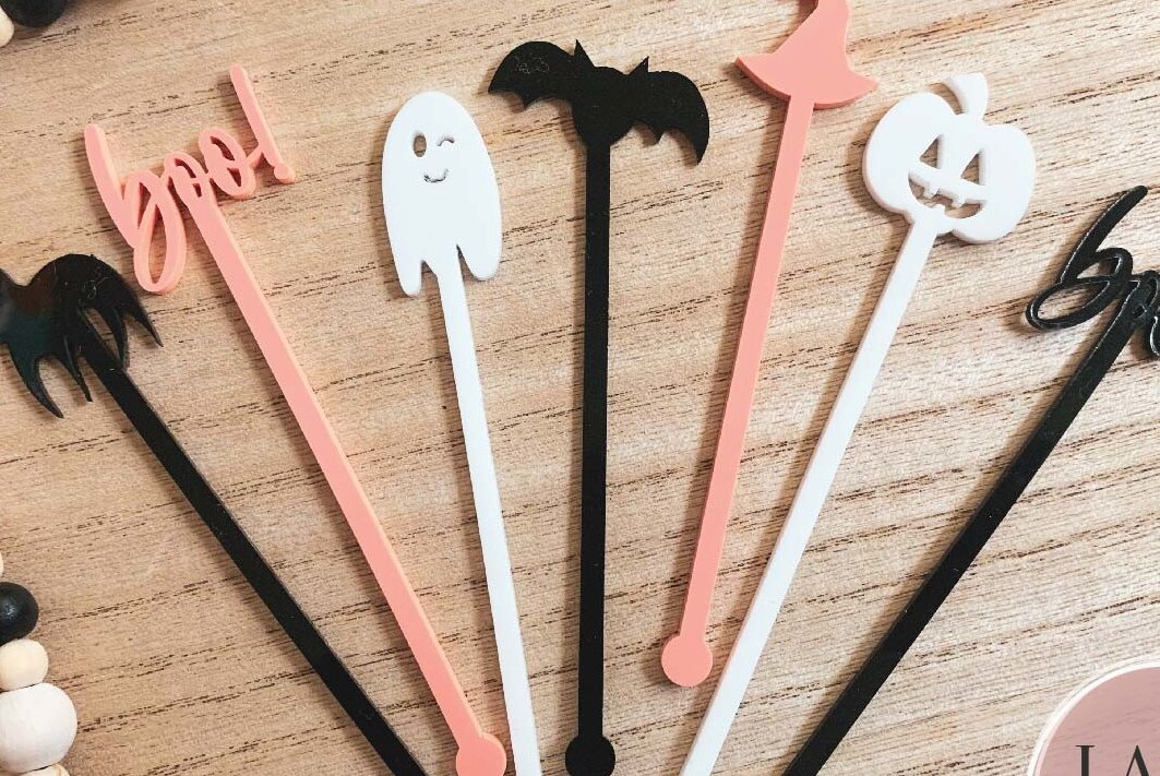 Σετ των 2 Intra απο ξύλο plywood 3mm-4mm πάχος - Halloween Drink Stir Sticks  Δίασταση 15x15 cm INTRAFABR-72247046