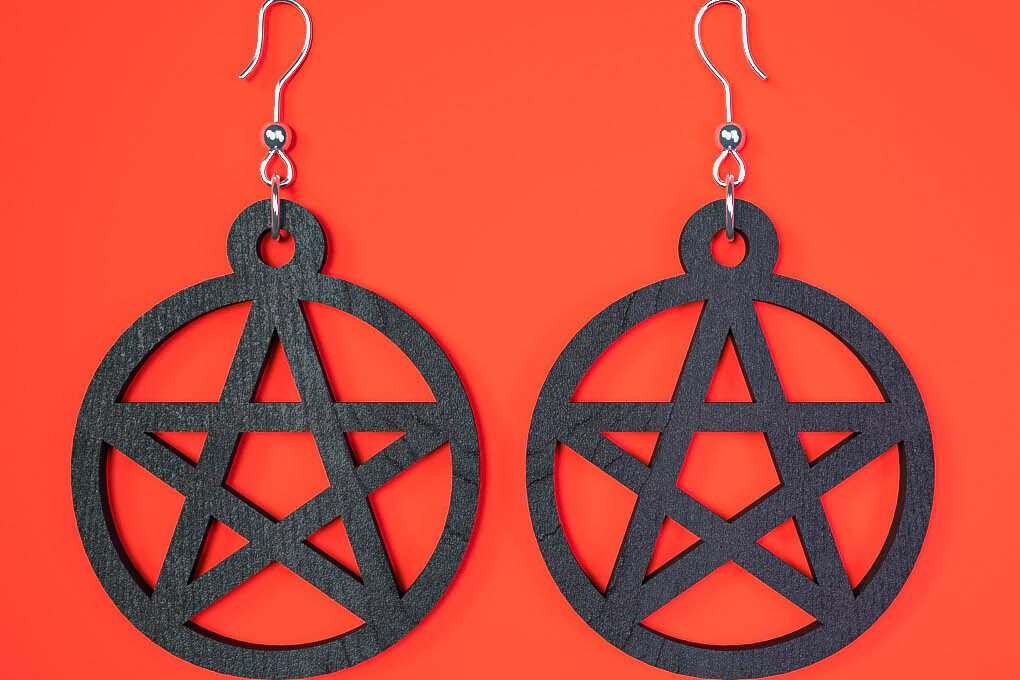 Σετ των 3 Intra απο ξύλο plywood 3mm-4mm πάχος - Αποκριάτικα σκουλαρίκια Laser Cut  Δίασταση 3x3 cm INTRAFABR-75894446