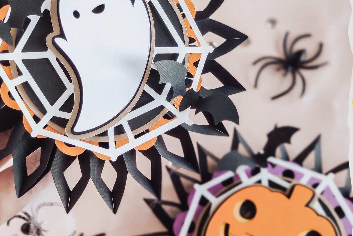 Σετ των 2 Intra απο ξύλο plywood 3mm-4mm πάχος - Πρότυπο  από χαρτί ροζέτα αποκριών Δίασταση 15x15 cm INTRAFABR-19091950