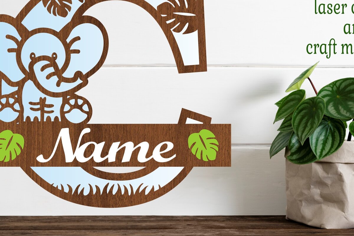 Intra απο ξύλο plywood  Χρώμα wenge 3mm-4mm πάχος - Μονόγραμμα με κεφαλαίο ελέφαντα Γράμμα C Δίασταση 30x20 cm INTRAFABR-123260732