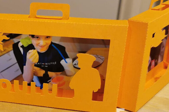 Intra απο ξύλο plywood  Χρώμα wenge 3mm-4mm πάχος - Φθινοπωρινό πλαίσιο Shadow Box για φωτογραφία 3D Δίασταση 216x279 cm INTRAFABR-74228516