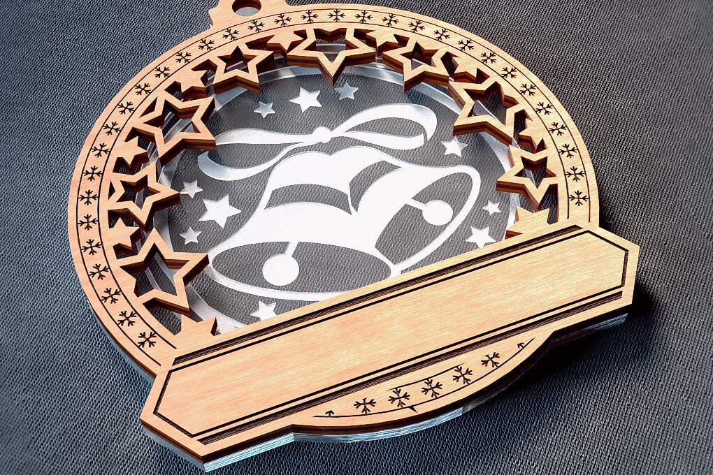 Σετ των 2 Intra απο ξύλο plywood  Χρώμα wenge 3mm-4mm πάχος - Οικογενειακά στολίδια κοπής με λέιζερ | Χριστούγεννα Δίασταση 6x6 cm INTRAFABR-101022573