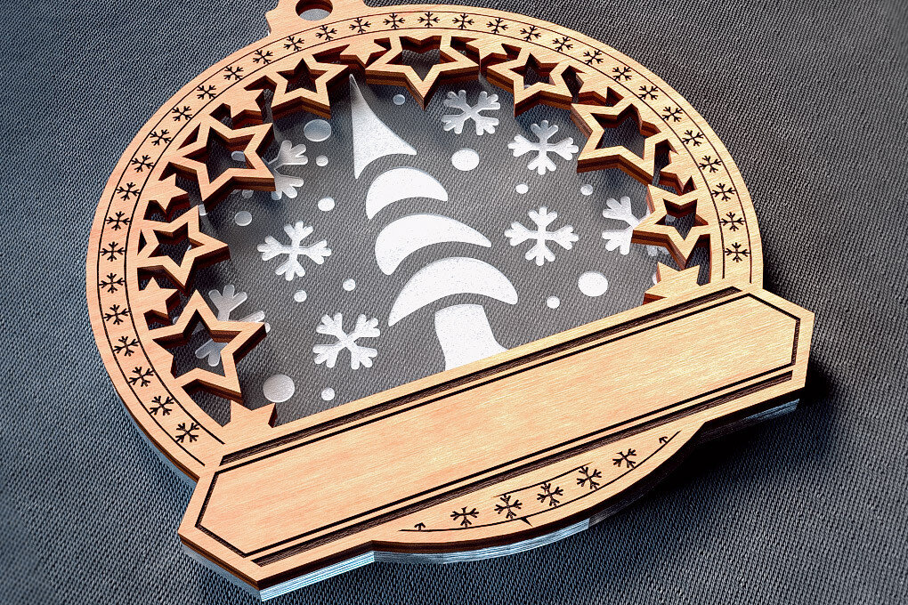 Σετ των 2 Intra απο ξύλο plywood  Χρώμα wenge 3mm-4mm πάχος - Οικογενειακά στολίδια κοπής με λέιζερ | Χριστούγεννα Δίασταση 6x6 cm INTRAFABR-101022604