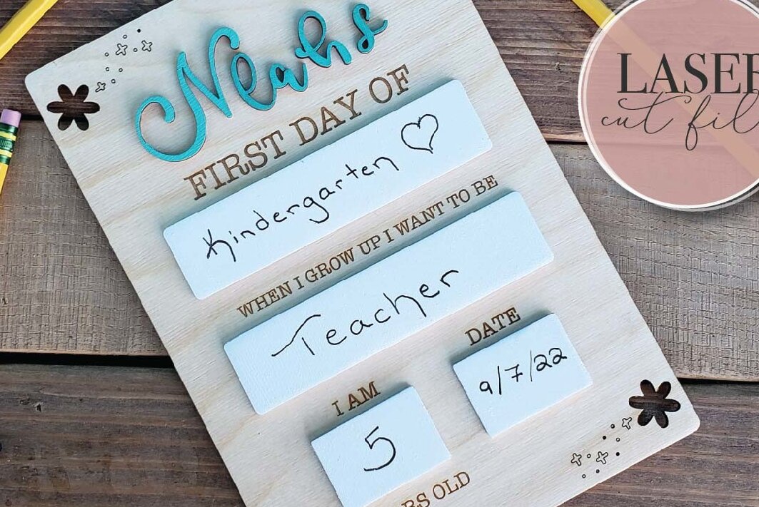 Σετ των 2 Intra απο ξύλο plywood  Χρώμα wenge 3mm-4mm πάχος - Πρώτη μέρα σχολείου Ξύλινη πινακίδα Δίασταση 4x4 cm INTRAFABR-100961182