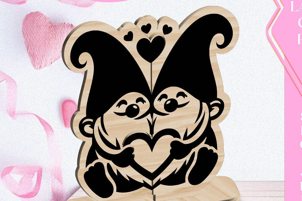 Σετ των 2 Intra απο ξύλο plywood  Χρώμα wenge 3mm-4mm πάχος - Κόψιμο με λέιζερ στολίδι Gnome Love Valentine Δίασταση 6x6 cm INTRAFABR-95639315