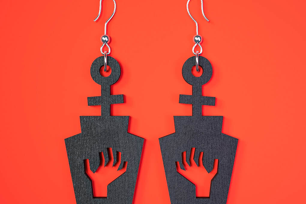 Σετ των 3 Intra απο ξύλο plywood  Χρώμα wenge 3mm-4mm πάχος - Αποκριάτικα σκουλαρίκια Δίασταση 3x3 cm INTRAFABR-124483540