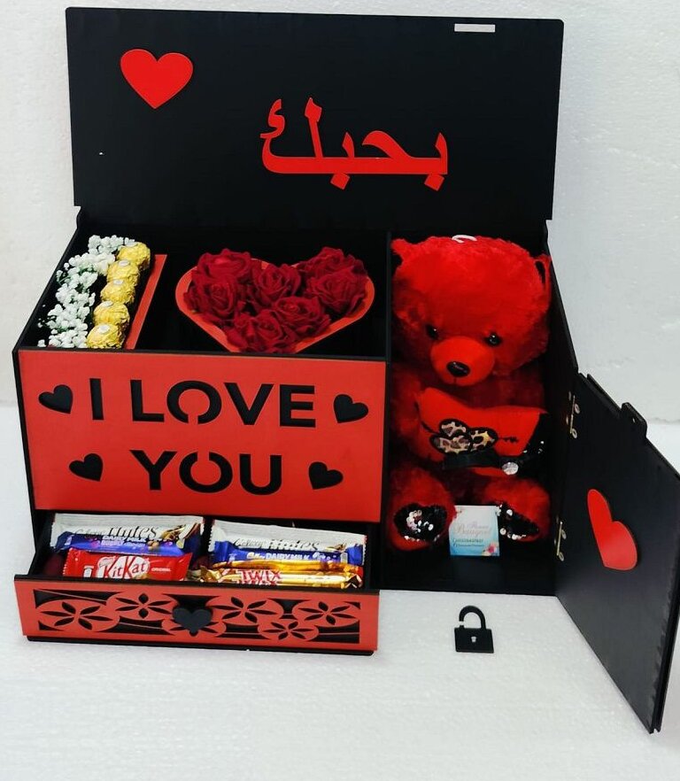 Intra απο ξύλο plywood 3mm-4mm πάχος – Κουτί έκπληξη για την ημέρα του Αγίου Βαλεντίνου 25x25 cm INTRAVECTRY-MY557035