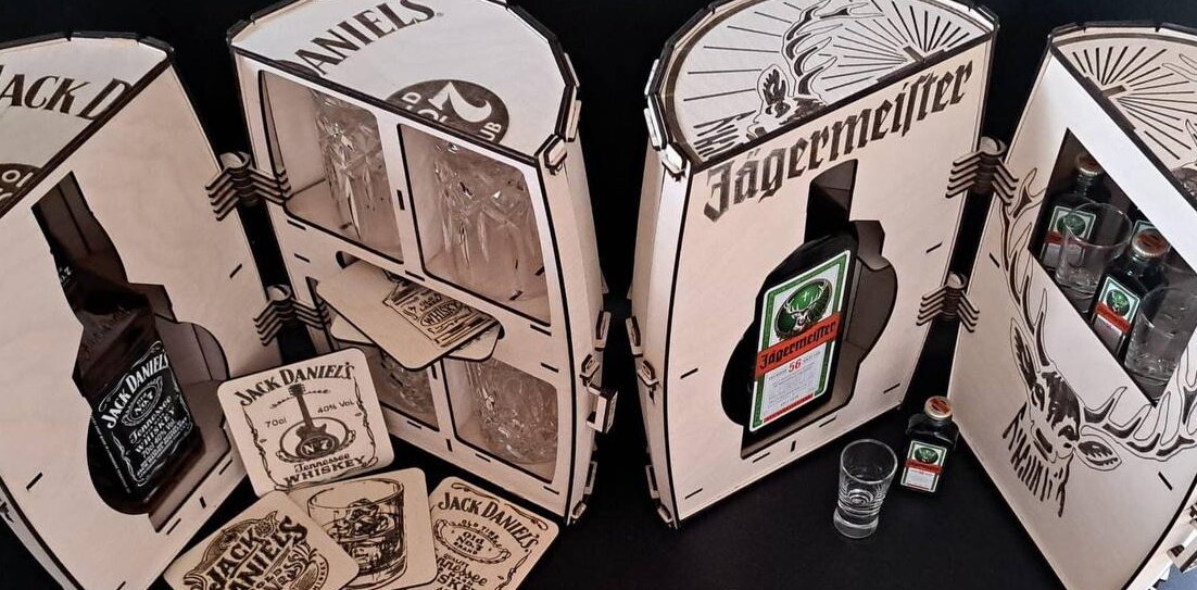 Σετ των 3 Intra απο ξύλο plywood 3mm-4mm πάχος – Jack Daniels Mini Bar Set Box 15x15 cm INTRAVECTRY-MY559635