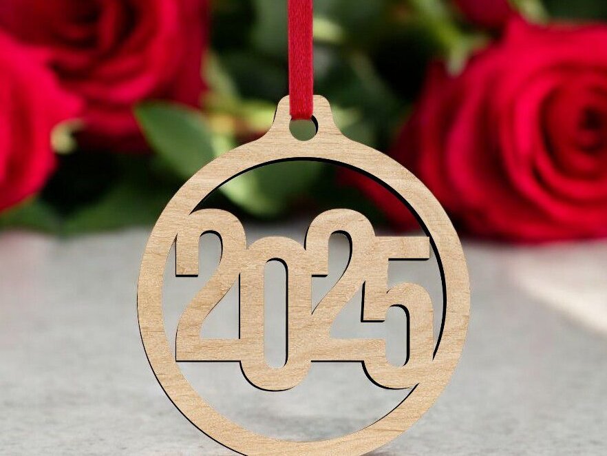 Σετ των 2 Intra απο ξύλο plywood 3mm-4mm πάχος – Στολίδι για το εορταστικό έτος 2025 35x40 cm INTRAVECTRY-MY553054