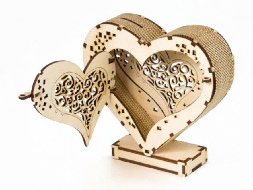 Intra απο ξύλο plywood 3mm-4mm πάχος – Ξύλινο κουτί καρδιών με κλειδαριά 30x35 cm INTRAVECTRY-MY543101