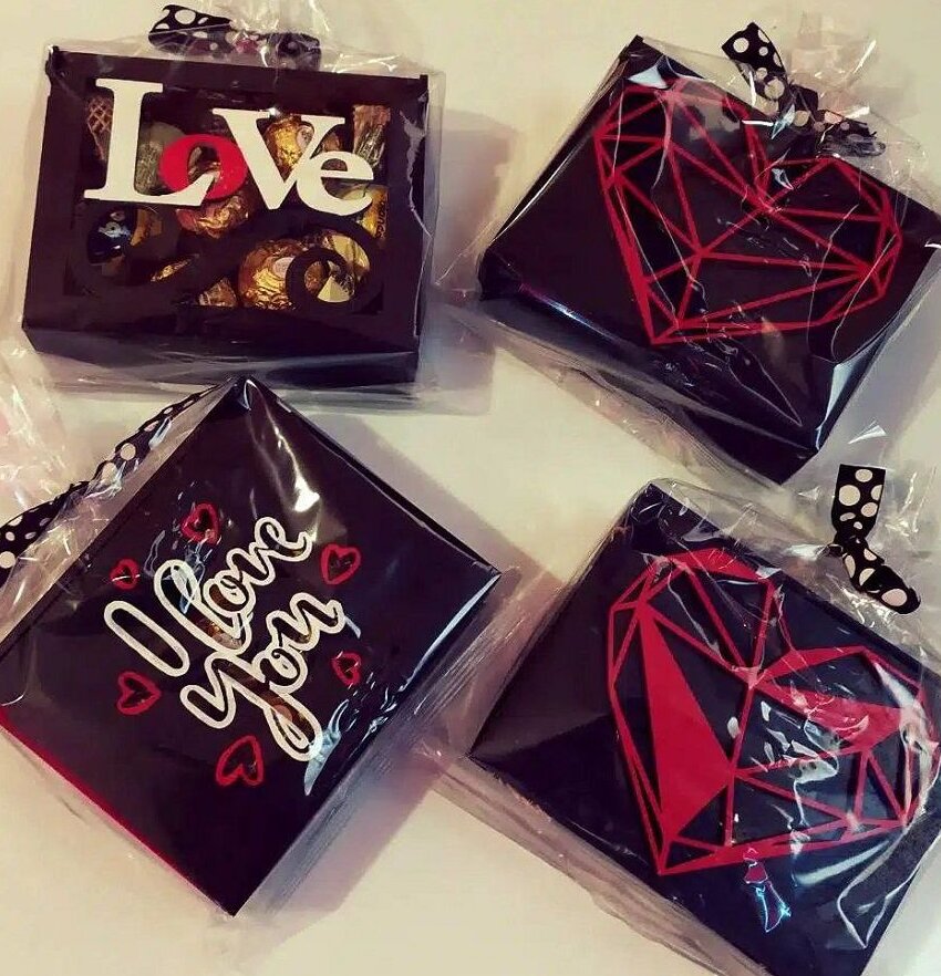 Intra απο ξύλο plywood 3mm-4mm πάχος – Κουτί δώρου αγάπης για την ημέρα του Αγίου Βαλεντίνου 35x40 cm INTRAVECTRY-MY543103