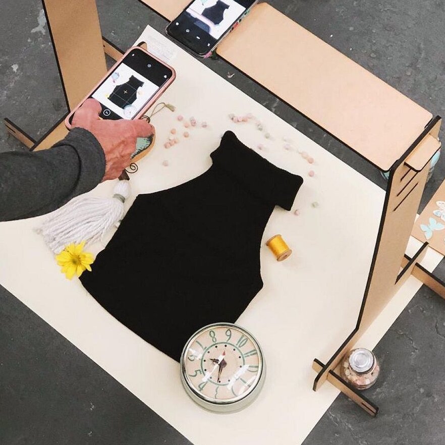 Intra απο ξύλο plywood 3mm-4mm πάχος – Υποστήριξη Smartphone για Φωτογραφία Προϊόντος 20x25 cm INTRAVECTRY-MY552039