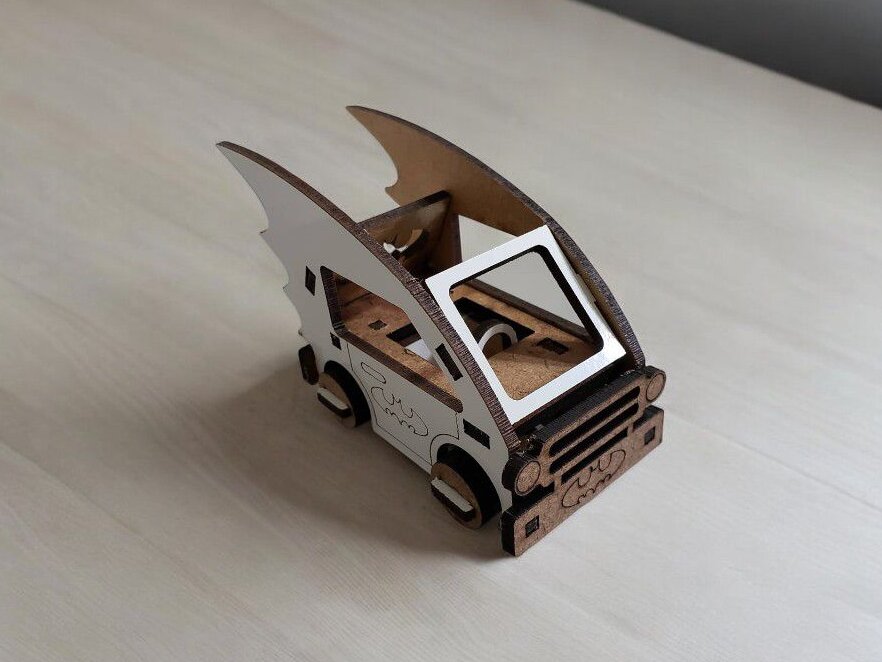 Σετ των 3 Intra απο ξύλο plywood 3mm-4mm πάχος – Batman Smart Car 3D Ξύλινο Μοντέλο Παιχνίδι 30x30 cm INTRAVECTRY-MY560129