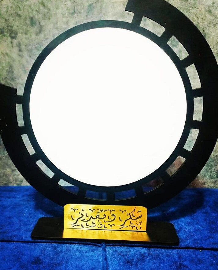 Σετ των 3 Intra απο ξύλο plywood 3mm-4mm πάχος – Τρόπαιο Round Wooden Award 25x30 cm INTRAVECTRY-MY560190