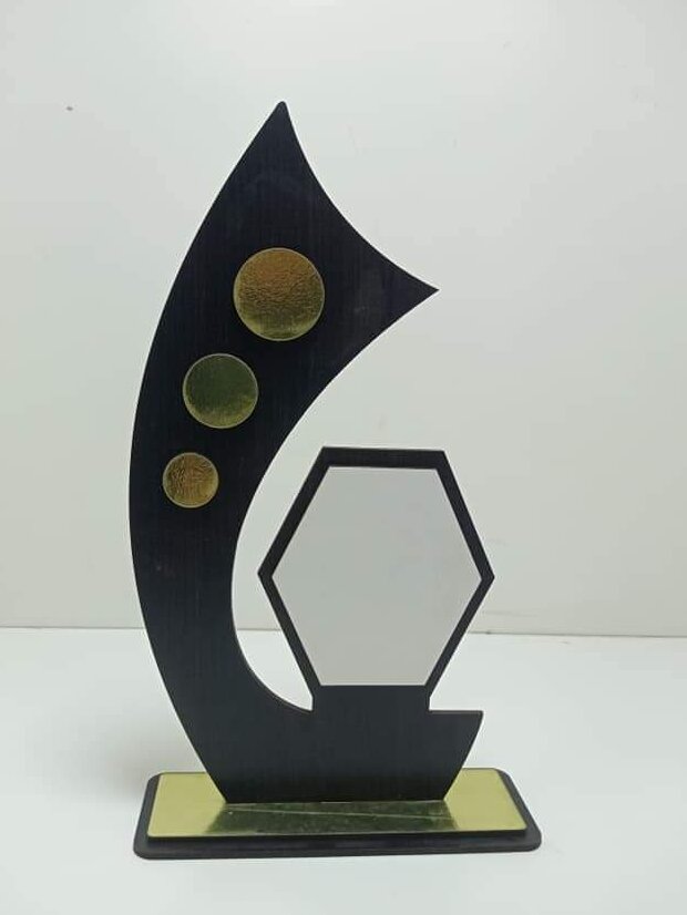 Σετ των 2 Intra απο ξύλο plywood 3mm-4mm πάχος – ξύλο CDR DXF Award Memento Wooden Office 40x45 cm INTRAVECTRY-MY554221