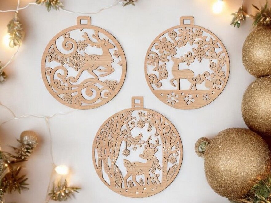Σετ των 3 Intra απο ξύλο plywood 3mm-4mm πάχος – Χριστουγεννιάτικα στολίδια από ελάφια 20x20 cm INTRAVECTRY-MY560124