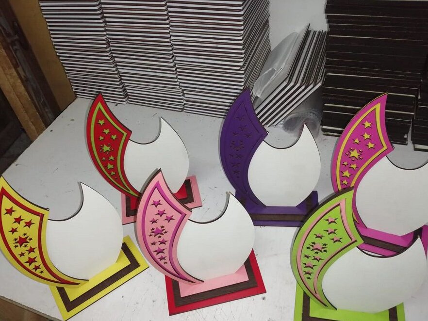 Σετ των 2 Intra απο ξύλο plywood 3mm-4mm πάχος – ξύλο Αναγνώρισης Shield Award 3mm CDR DXF 40x45 cm INTRAVECTRY-MY554226