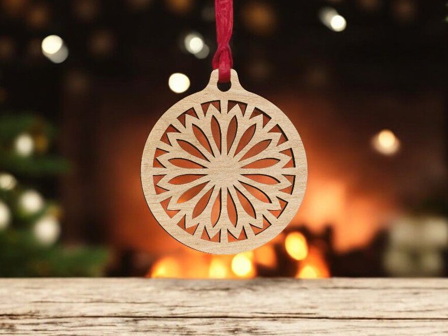 Σετ των 3 Intra απο ξύλο plywood 3mm-4mm πάχος – Χριστουγεννιάτικο λουλουδάτο μπιχλιμπίδι με νιφάδες χιονιού 40x45 cm INTRAVECTRY-MY549055