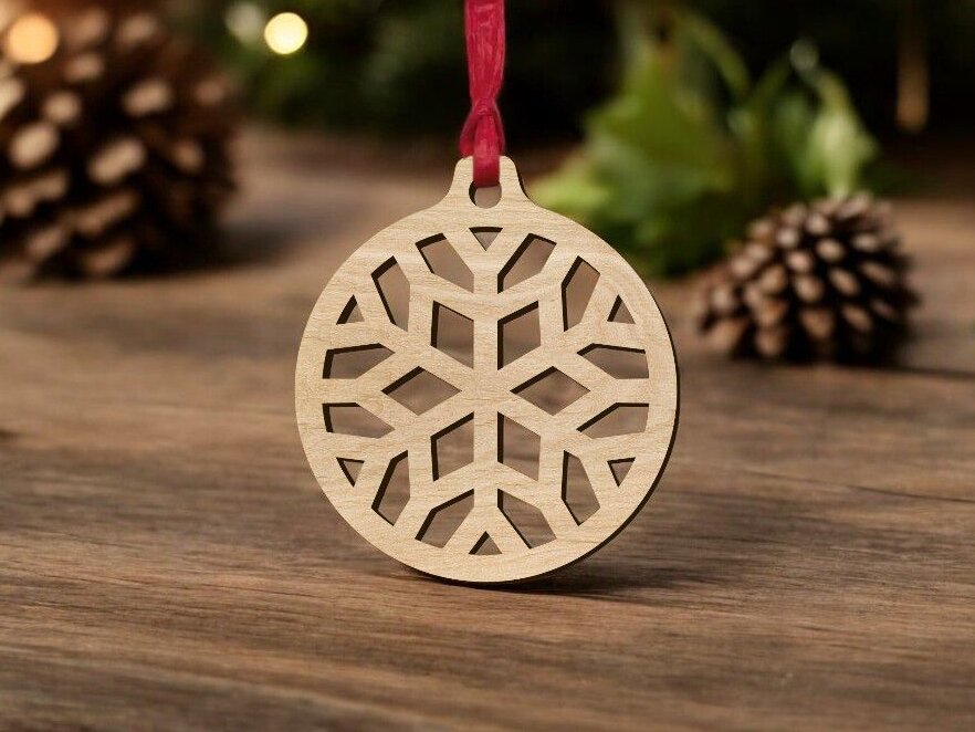 Σετ των 3 Intra απο ξύλο plywood 3mm-4mm πάχος – Ξύλινο στολίδι με σχέδιο νιφάδα χιονιού 40x45 cm INTRAVECTRY-MY550897