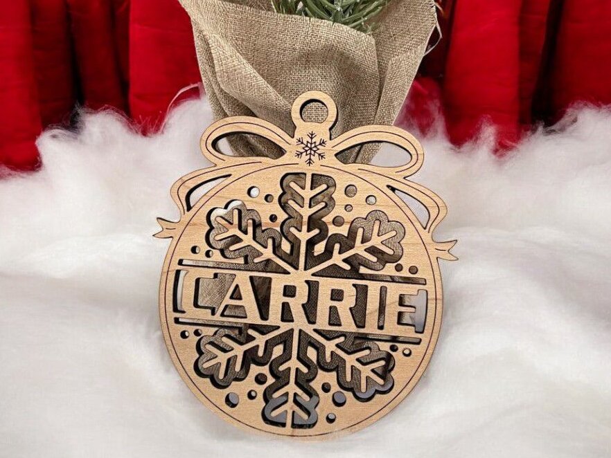 Σετ των 3 Intra απο ξύλο plywood 3mm-4mm πάχος – Εξατομικευμένο χριστουγεννιάτικο στολίδι με νιφάδα χιονιού 35x40 cm INTRAVECTRY-MY548436