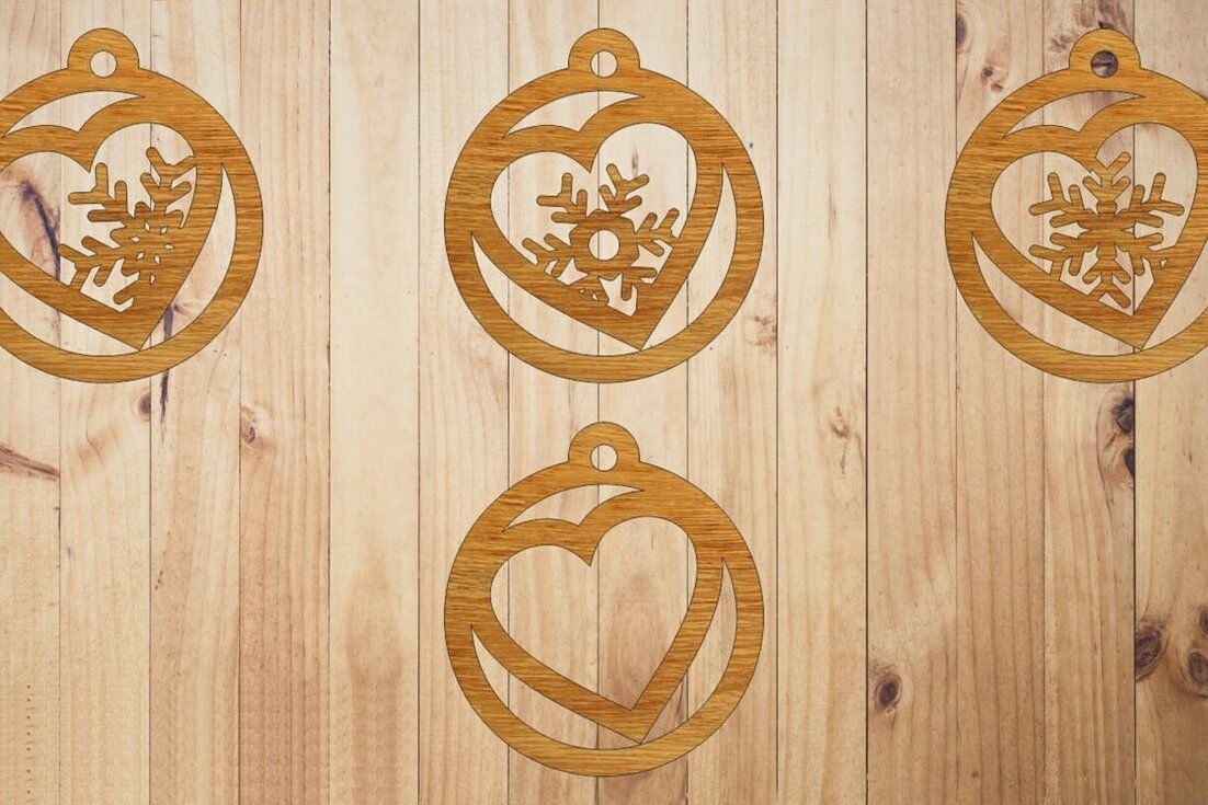 Σετ των 3 Intra απο ξύλο plywood 3mm-4mm πάχος – Κρεμαστό Κρεμαστό Δέντρο ξύλο Κοίλη Καρδιά Χιονονιφάδας 40x40 cm INTRAVECTRY-MY545789