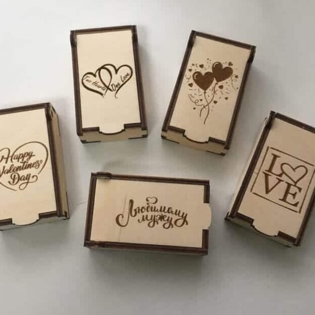 Σετ των 3 Intra απο ξύλο plywood 3mm-4mm πάχος – Συλλογή Ξύλινων Κουτιών δώρου για ξύλο Ημέρα του Αγίου Βαλεντίνου 30x35 cm INTRAVECTRY-MY561386