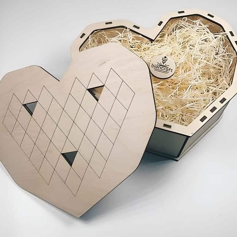 Intra απο ξύλο plywood 3mm-4mm πάχος – Κουτί δώρου από κόντρα πλακέ Καρδιά με λίμα με καπάκι 30x30 cm INTRAVECTRY-MY556865