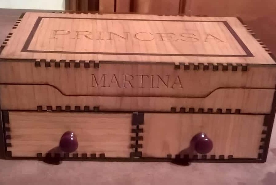 Intra απο ξύλο plywood 3mm-4mm πάχος – Ξύλινη κασετίνα με λίμα με δύο συρτάρια 50x60 cm INTRAVECTRY-MY546234