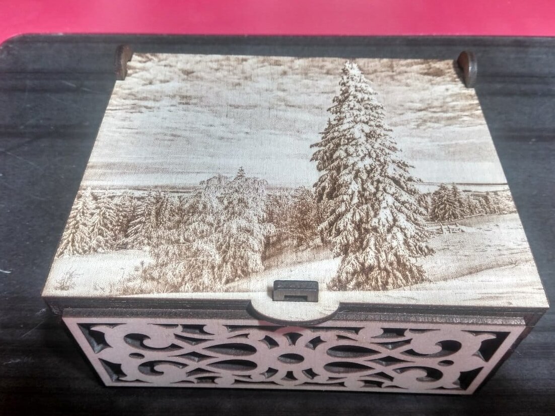 Intra απο ξύλο plywood 3mm-4mm πάχος – Διάταξη χειμερινού κουτιού κοσμημάτων με χαραγμένο ξύλο 20x20 cm INTRAVECTRY-MY561457