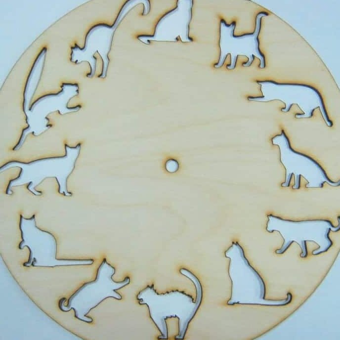 Intra απο ξύλο plywood 3mm-4mm πάχος – ξύλο ρολογιού τοίχου με αποκοπή δώδεκα γάτων 35x40 cm INTRAVECTRY-MY561092