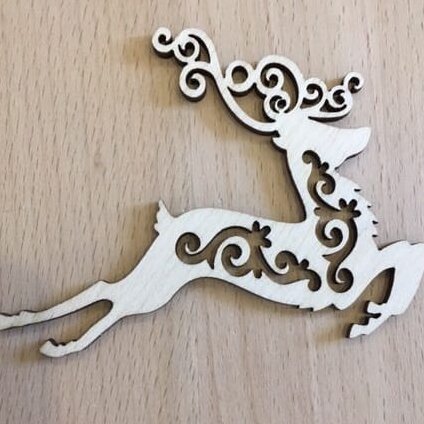 Σετ των 3 Intra απο ξύλο plywood 3mm-4mm πάχος – Χριστουγεννιάτικο στολίδι Jumping Deer with Swirl Cutout ξύλο μοτίβο 15x15 cm INTRAVECTRY-MY549785